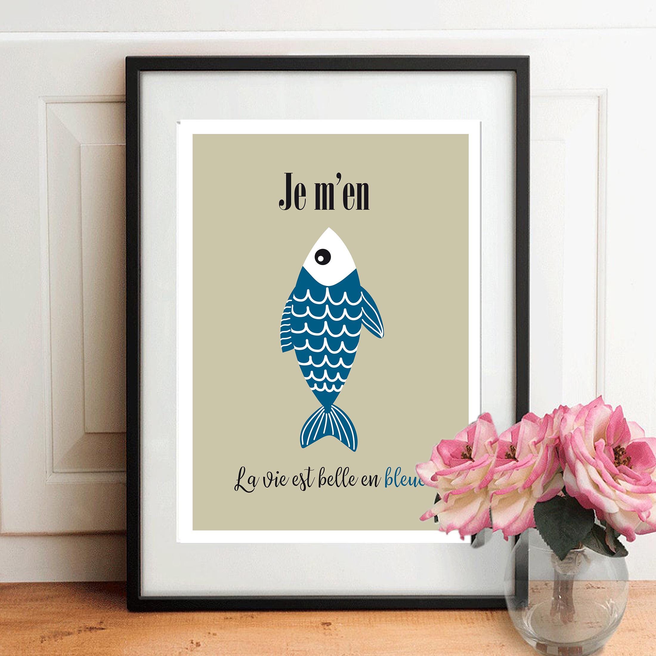 Affiche encadrée avec poisson bleu et texte « Je m’en ... ».