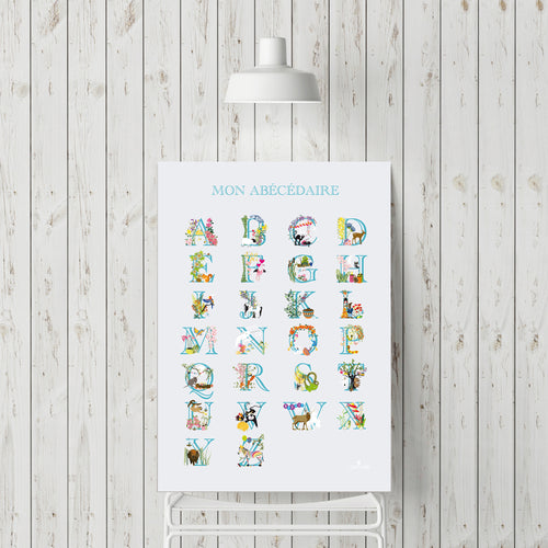 Affiche d’abécédaire dans un cadre blanc, lettres illustrées multicolores