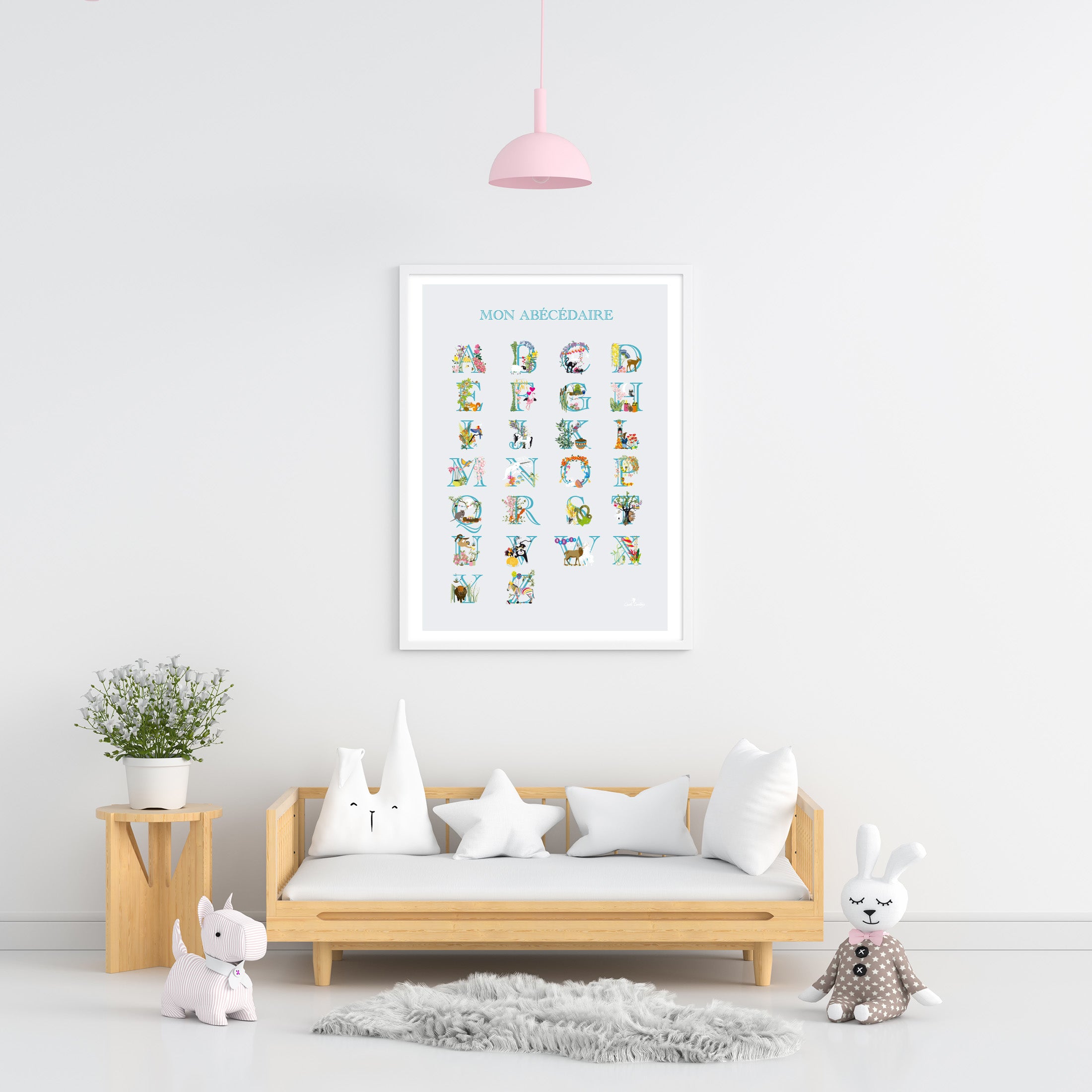 Affiche d’alphabet pour enfant, lettres décorées multicolores, cadre blanc