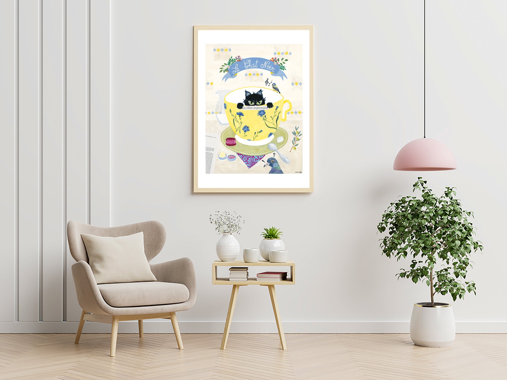 Affiche encadrée : chat noir dans un cercle jaune, motifs végétaux